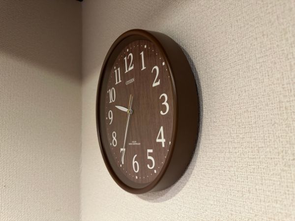 サイズ32×32×4.9cm 質量830g