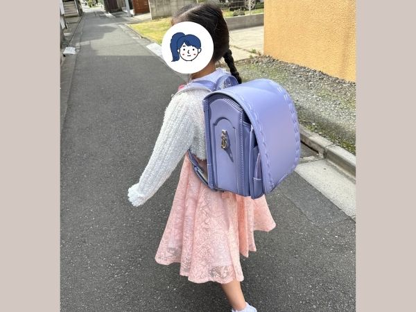 入学式へ向かう姿